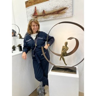 Elsewhere – Bronze sculpture by Catherine De Kerhor | Cindy Lecomte Gallery