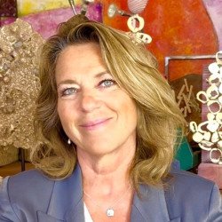 Anne GHEZ